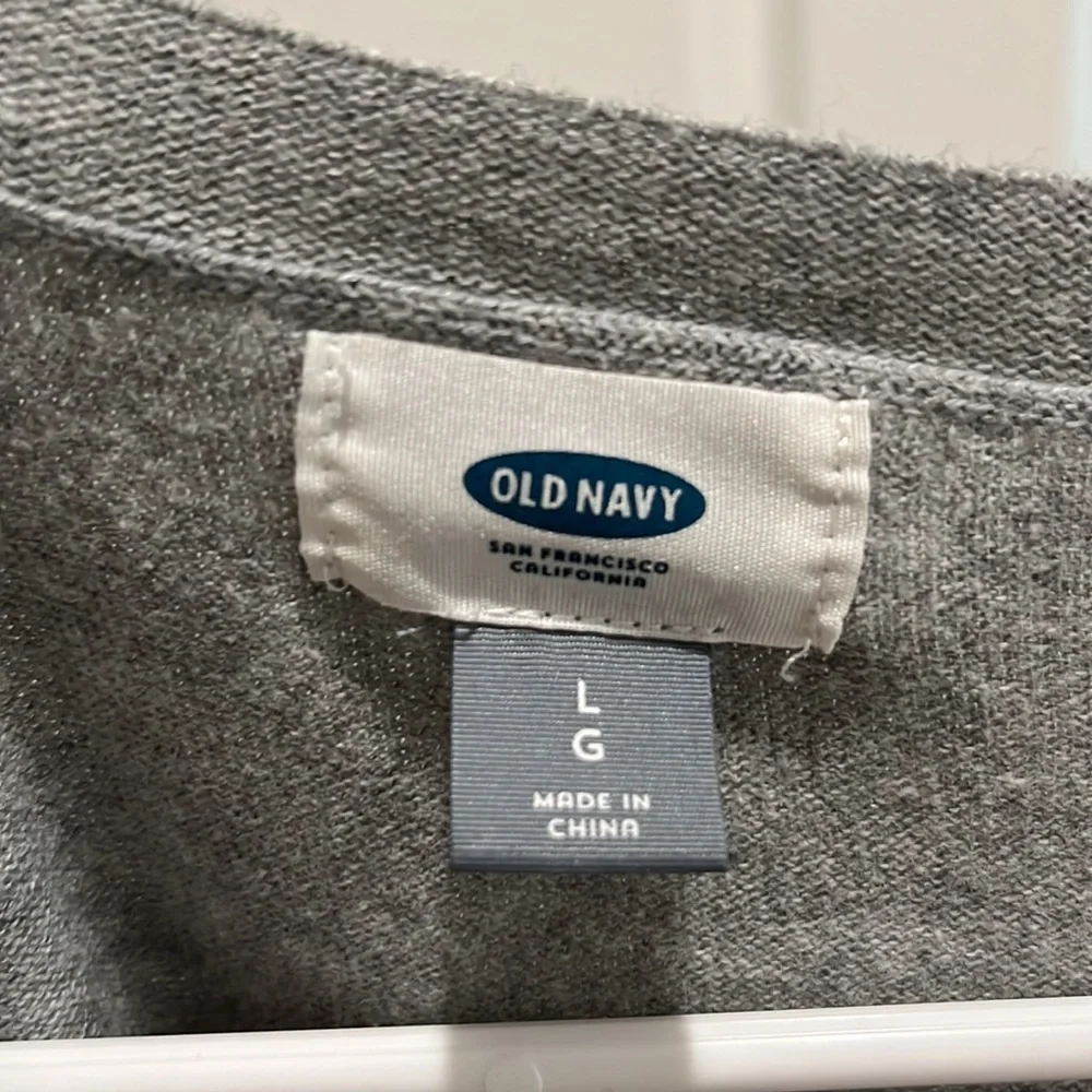 Old Navy sweater with oranges - Picture 3 of 4